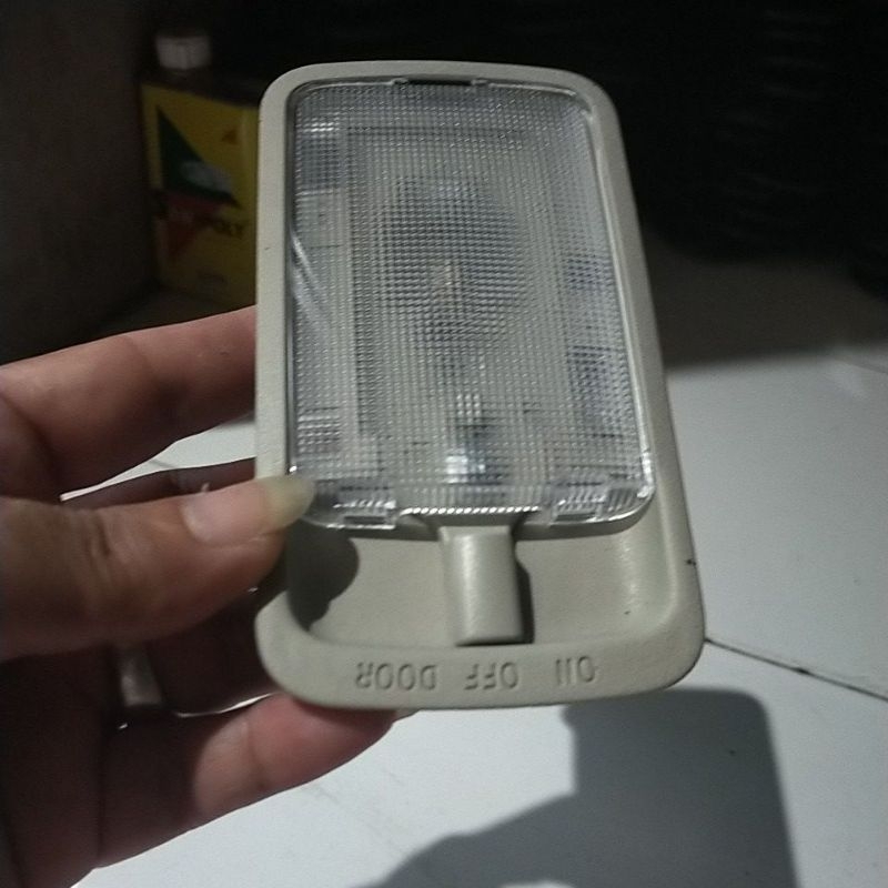 Lampu plafon kabin mobil INNOVA lama original