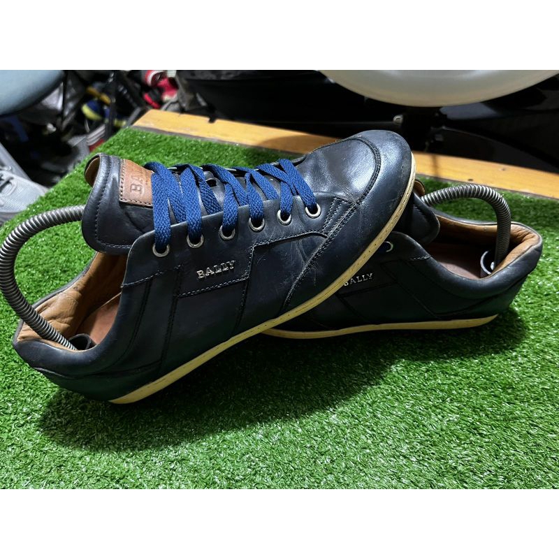Sepatu Bally second