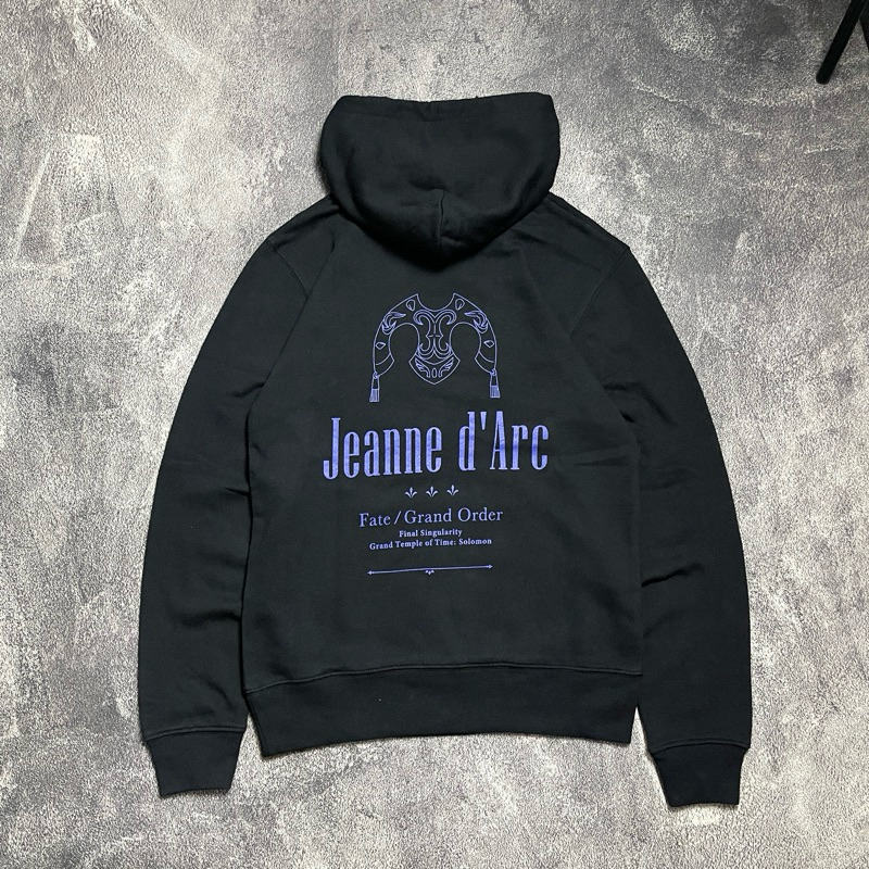 HOODIE ANIME ARMA BIANCA HITAM