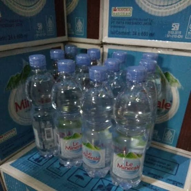

air minum le minerale 600ml