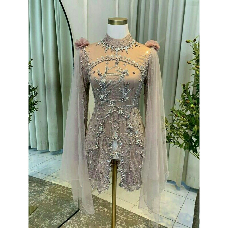 kebaya wisudah cantik bahan chantily