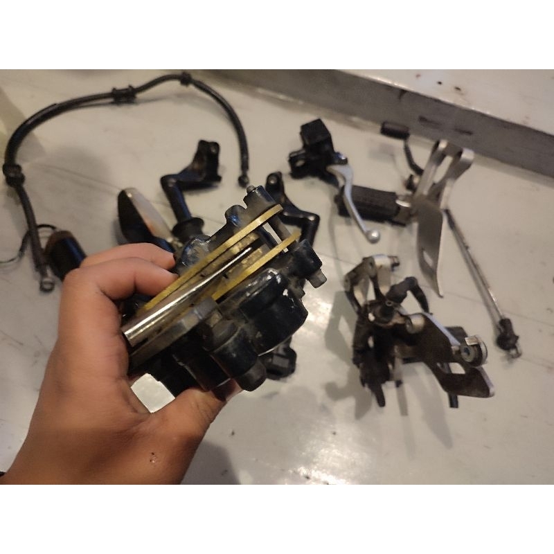 Abrakan CBR CBU 150 FI & CB 150 2014