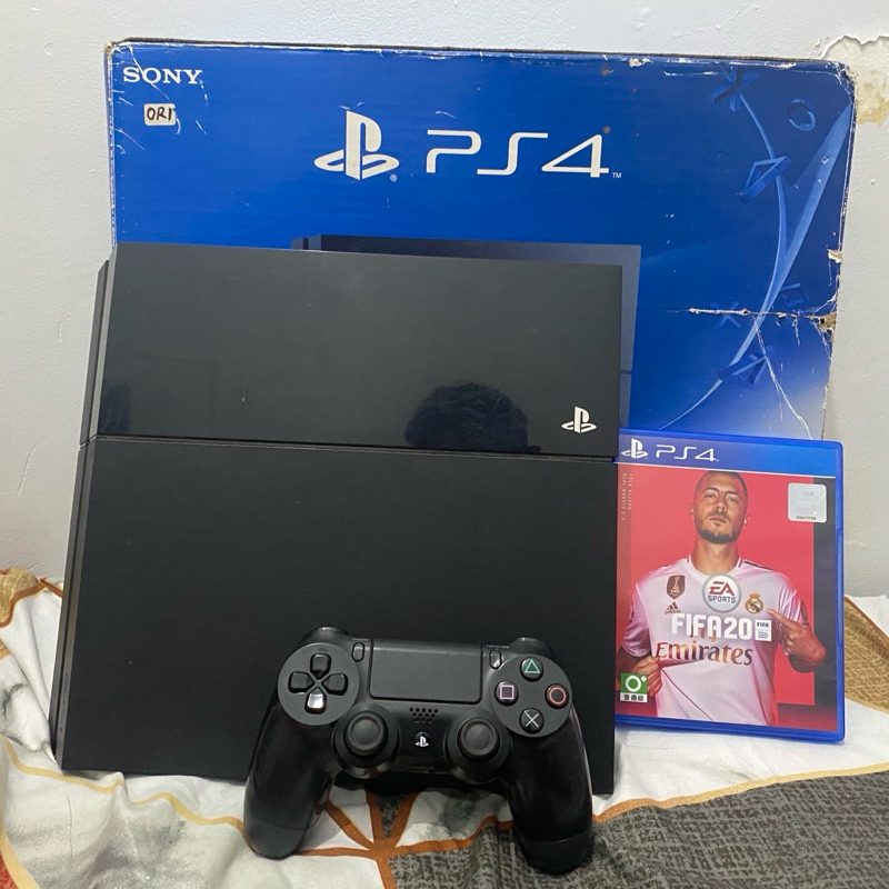 PS4 Fat 500GB Fullset Fullgame + BD Fifa 20 + Akun PS plus Deluxe 1 bulan (sharing) mulus no minus