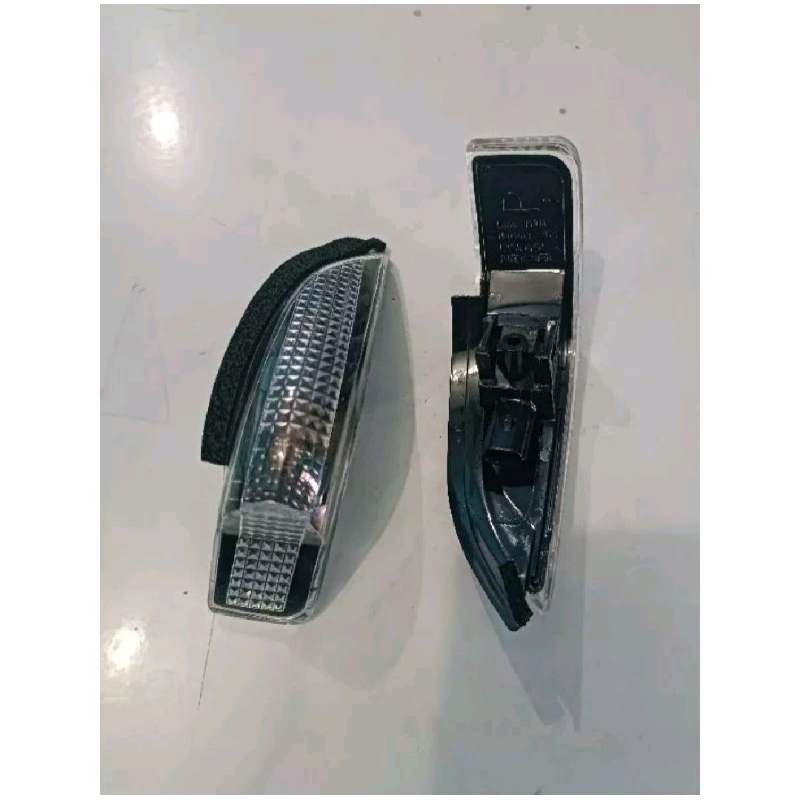 lampu sen spion calya sigra original