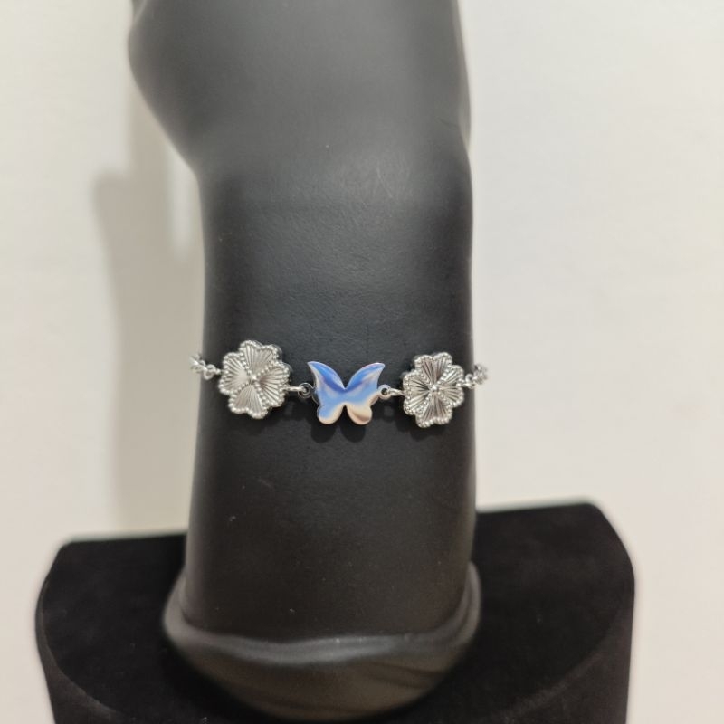 Gelang wanita serut kupu" polos putih titanium anti karat