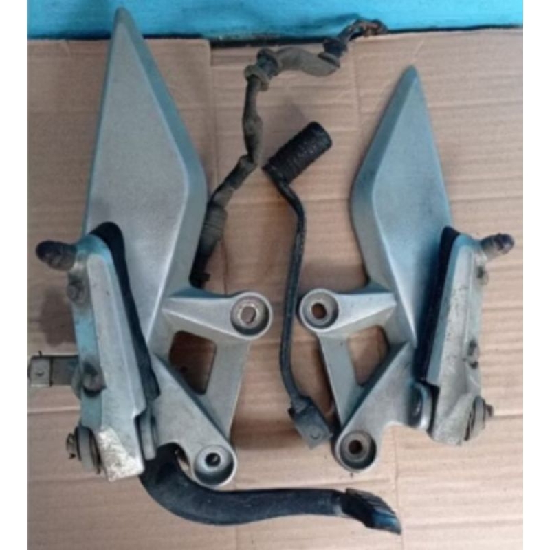 Postep Footsteps Pijakan Kaki Depan Honda CB 150 CB 150R CB OLD Lama Original