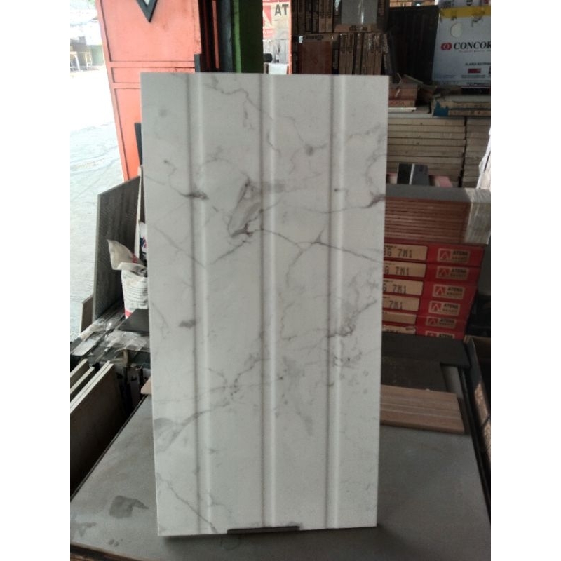 keramik din-ding 30x60 KIA