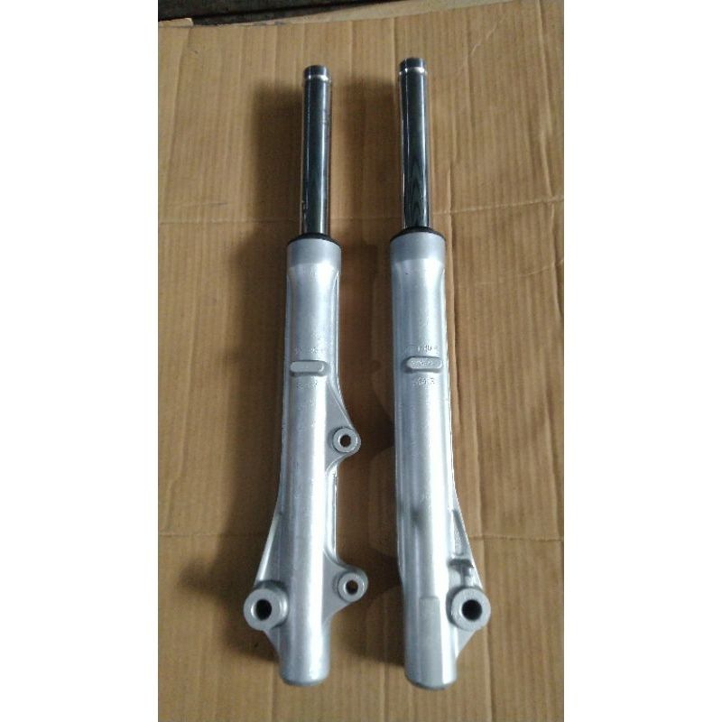 Skok depan Honda Kharisma Supra x 125 Kirana original copotan kode KPH