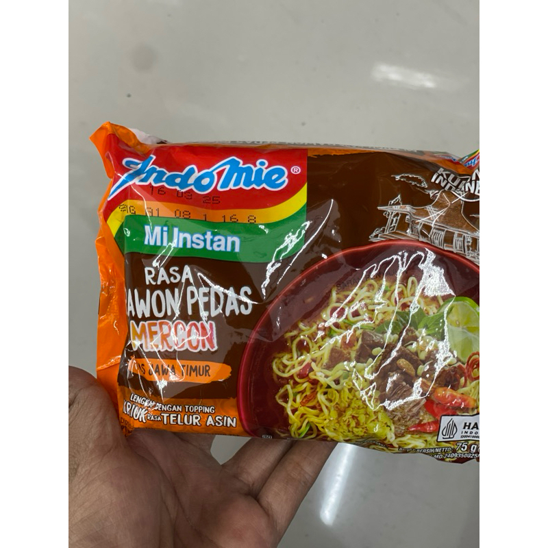 

Indomie rawon pedas Mercon