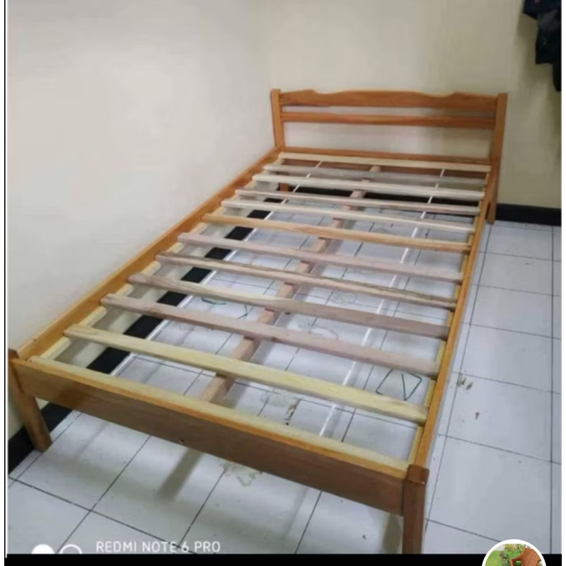 ranjang kayu medium 120x200