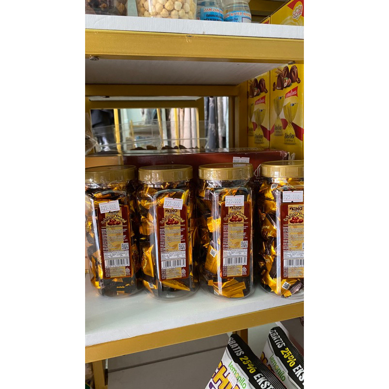 

King Cokelat Almond Halal since 2018