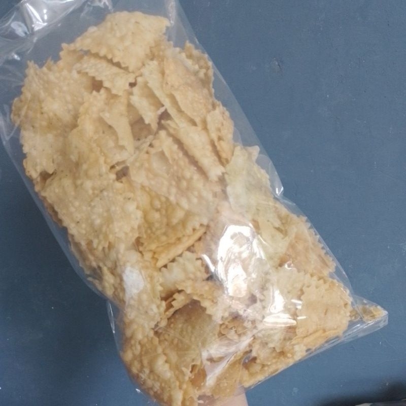 

KERIPIK BAWANG RENYAH TIDAK BERMINYAK/KERIPIK PANGSIT/KERIPIK TOPLES/