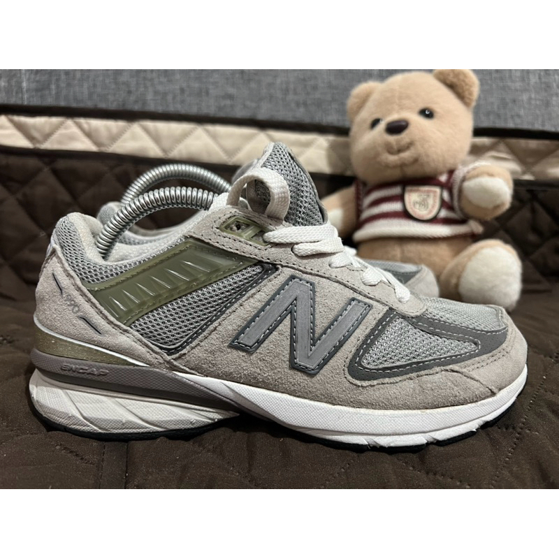 Sepatu New Balance 990v5 second mulus