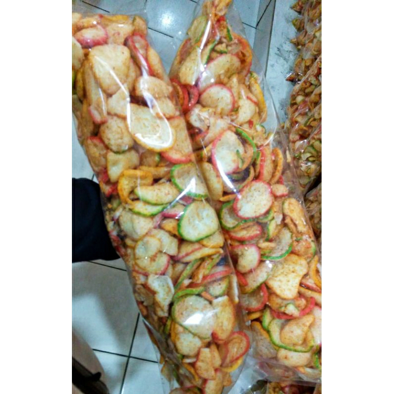 

Snack Kerupuk pedas