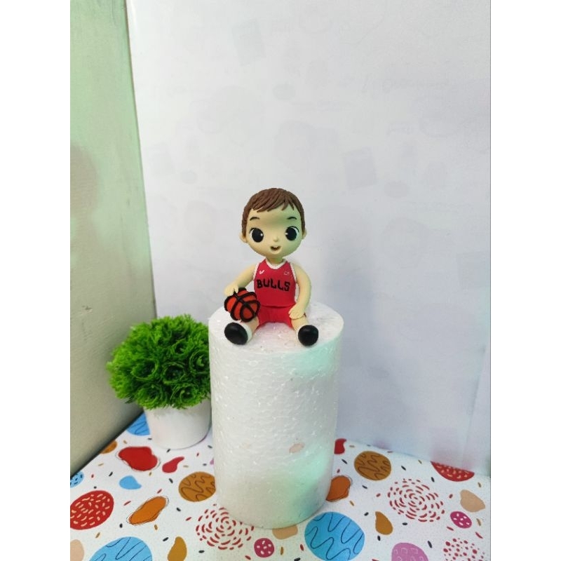 

anak cowok topper kue ulang tahun by fondant.