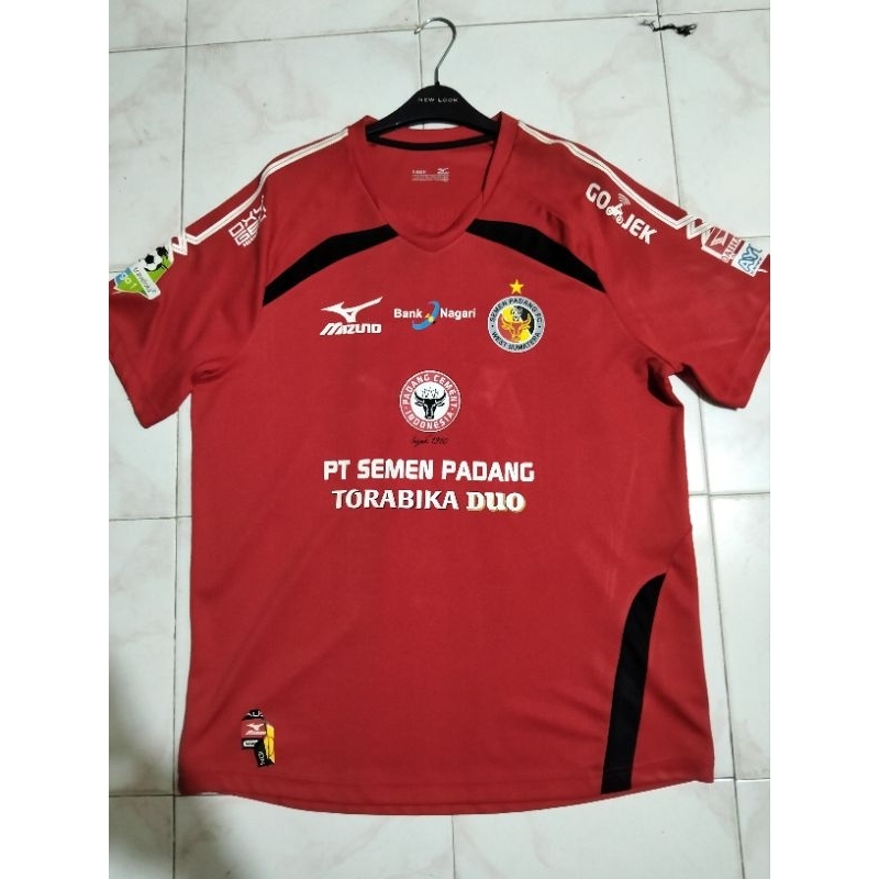 Jersey semen Padang liga gojek