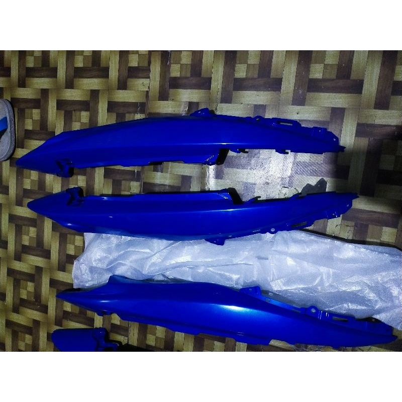 body suzuki Skywave biru
