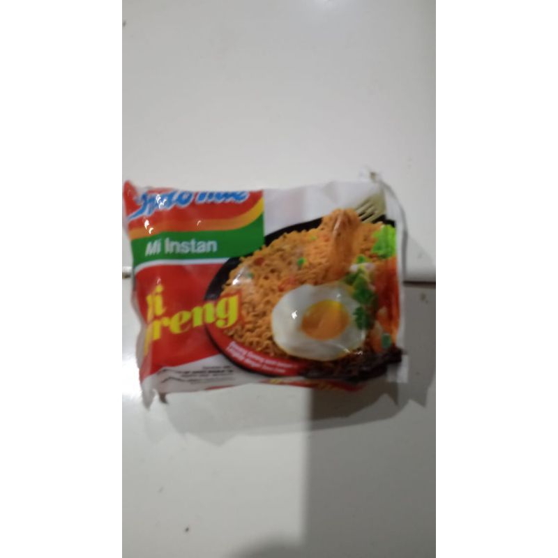 

mie Indomie goreng/ sayur