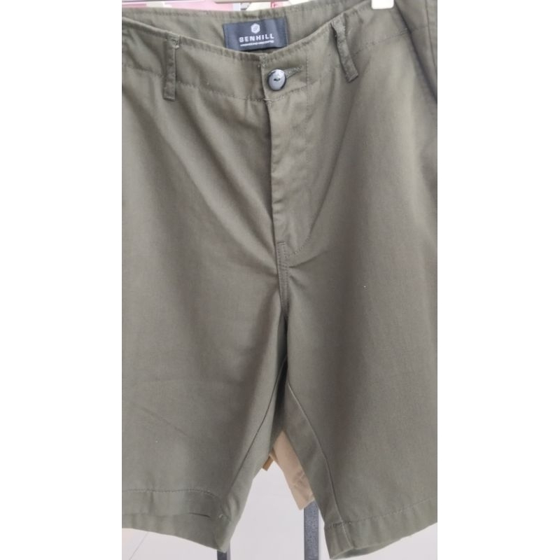 CELANA PENDEK KATUN BENHILL