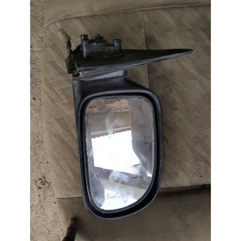 SPION KANAN SUZUKI AMINITY