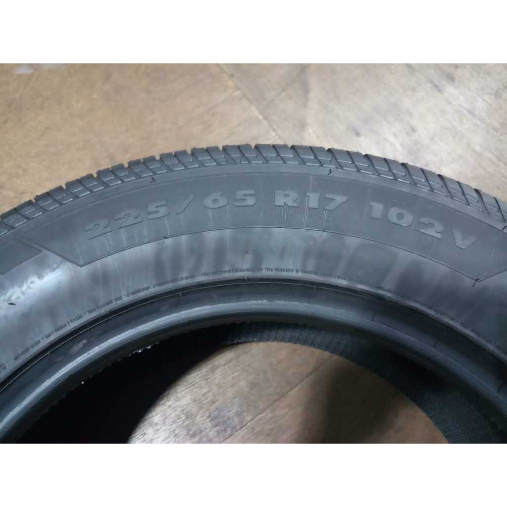 Ban Mobil GT Radial Champiro HPY 225 65 R17