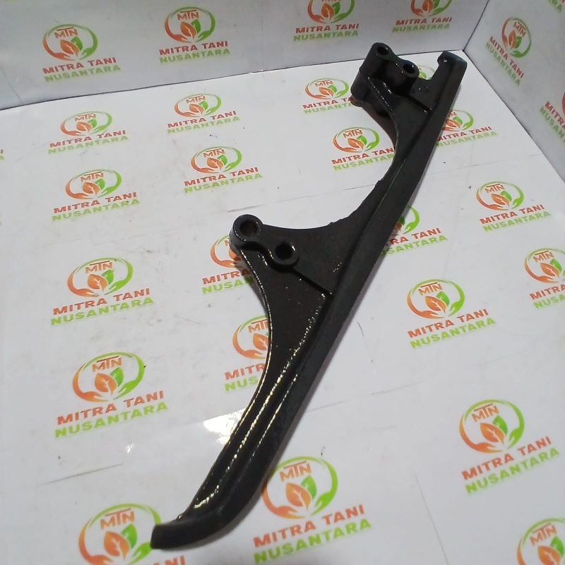 SKI BELAKANG KUBOTA DC70 PLUS (23424)