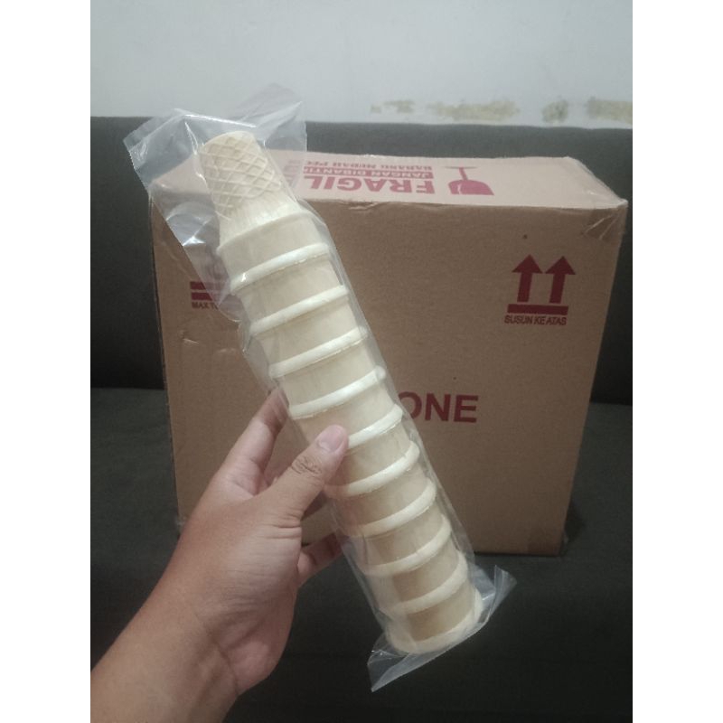 

Cone Es Krim 1 pack isi 10