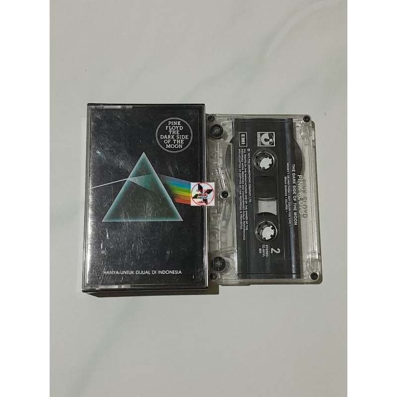 kaset pita pink floyd the dark side of the moon