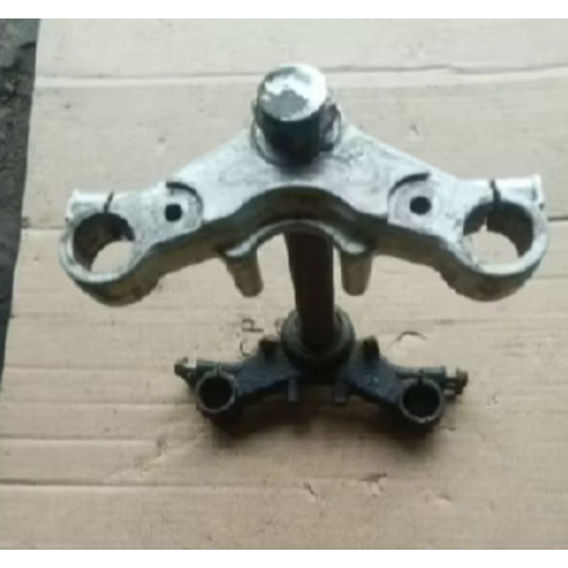 Segitiga atas bawah motor Suzuki Satria FU barong PNP Satria FU vasLite PNP Satria FU Lama barang or