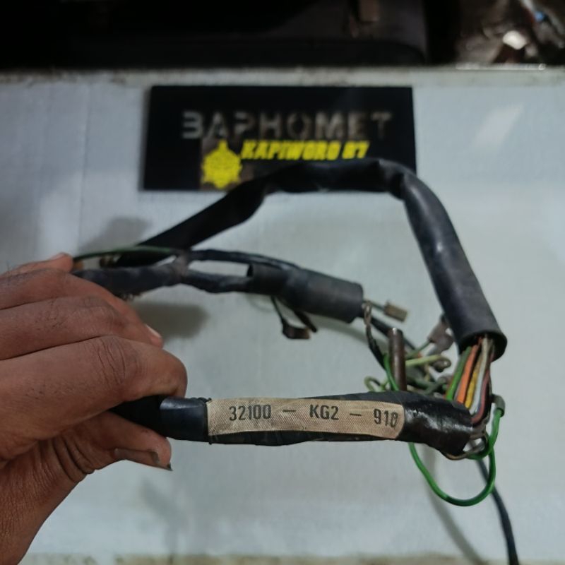 Kabel body Honda GL 100 Original lepasan motor. Kode: 32100-KG2-910