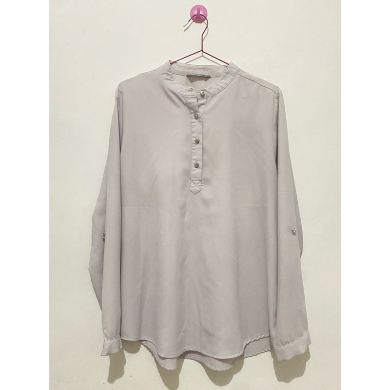 Preloved Kemeja Putih St.Yves