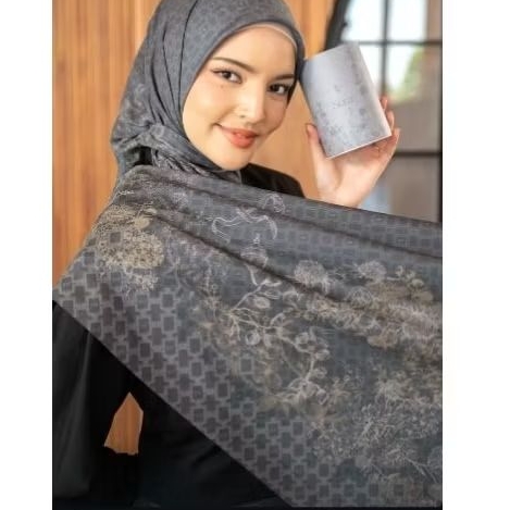 Sera Scarf by Heylocal / Jastip Heylocal.id / Heylocal Sera Scarf