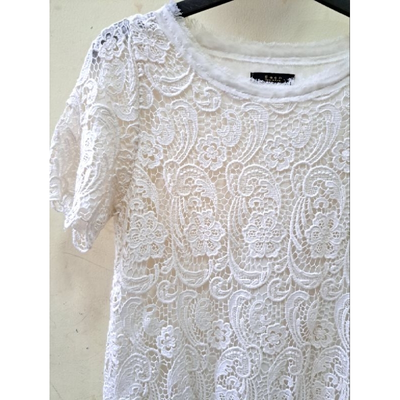 Preloved atasan / dress brokat putih