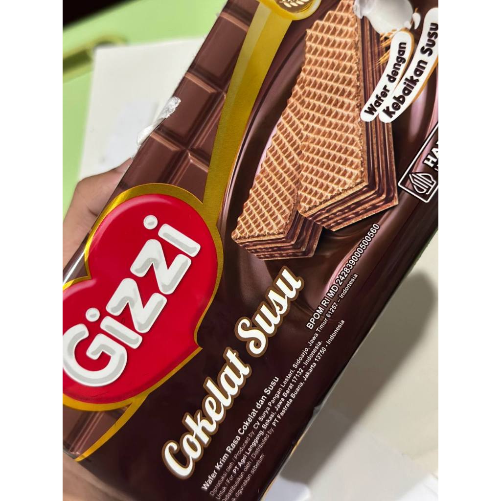 GIZZI WAFER COKLAT 122 GRAM