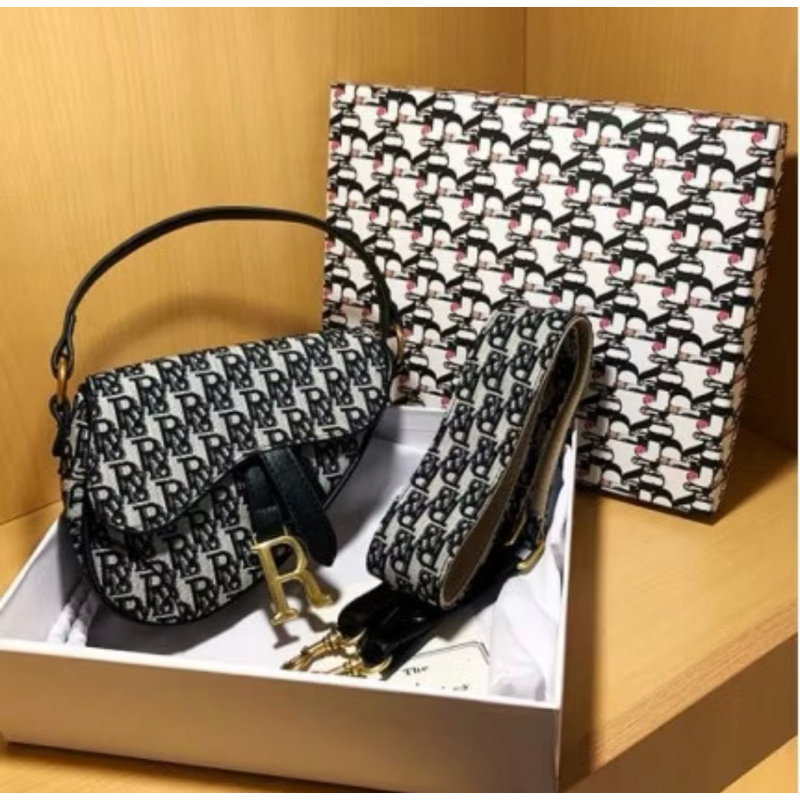 tas Dior