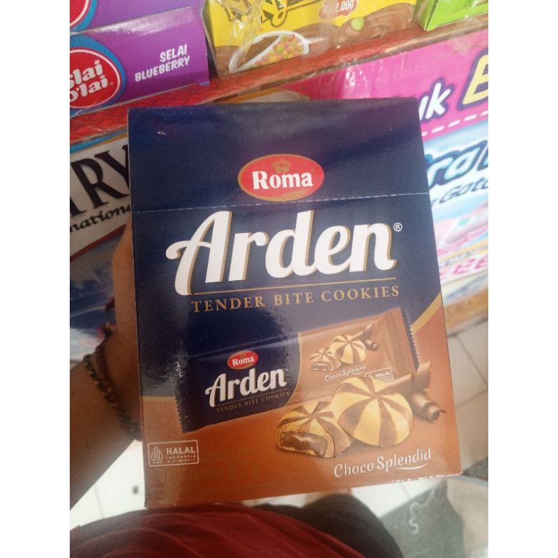 

BISKUIT ARDEN COKELAT 1 BOX ISI 10 PCS