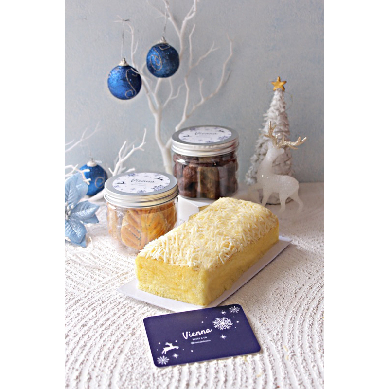 

Christmas Hamper - Bolu Jadul & Cookies