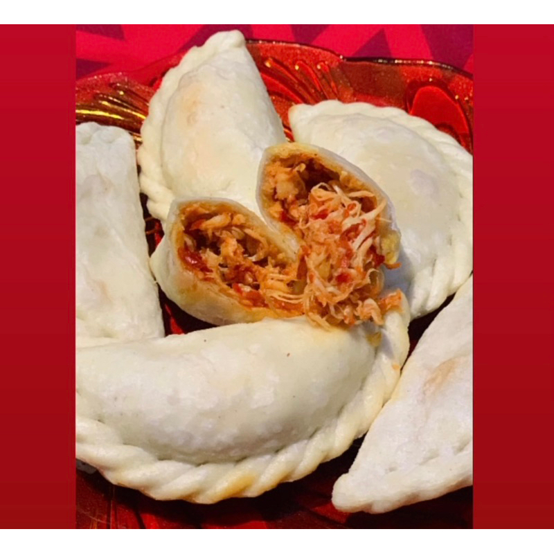 

cireng sedang isi full ayam pedas/ full keju leleh per porsi isi 4pcs