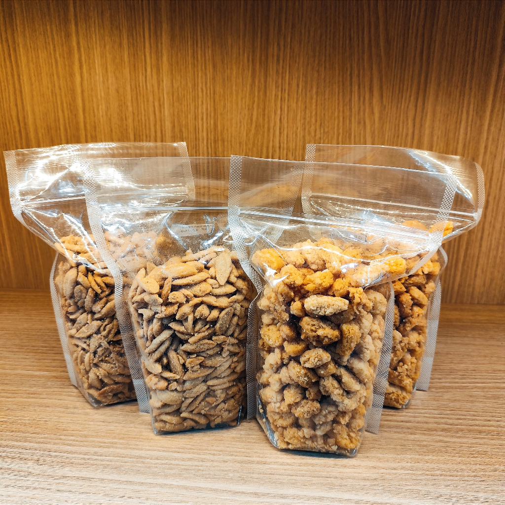 

KUE GEGETAS & BIJI KETAPANG +- 500GR