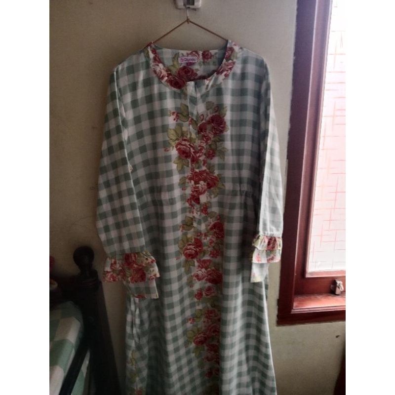 preloved gamis qiyada