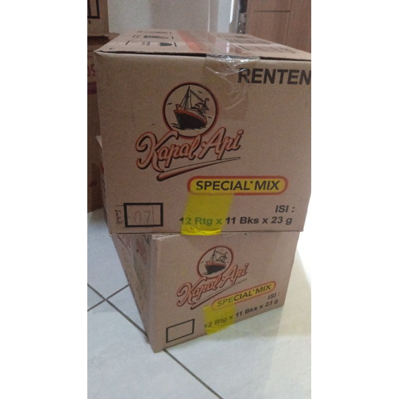 

1 Dus Kopi Kapal Api Spesial Mix 24 Gram. 1 Dus (12 Renceng)