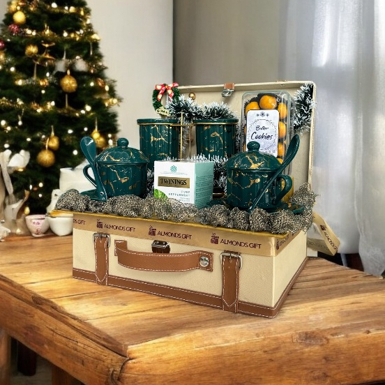 

Parcel Christmas Hampers & New Year Seasons Ready Stock ( Parcel B )