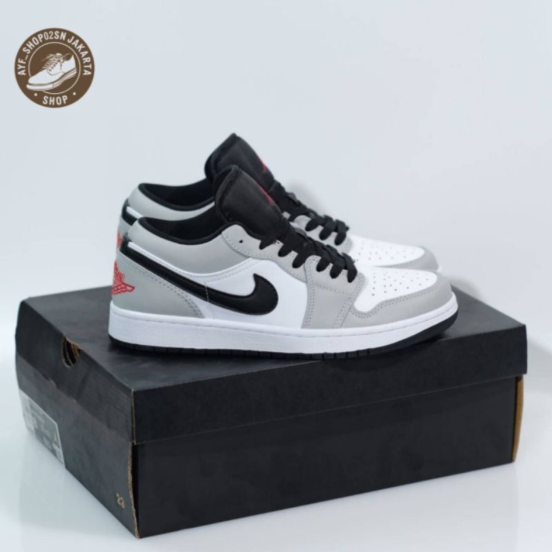 Sepatu Pria/Wanita Air Jordan Low Smoke Grey Original BNIB