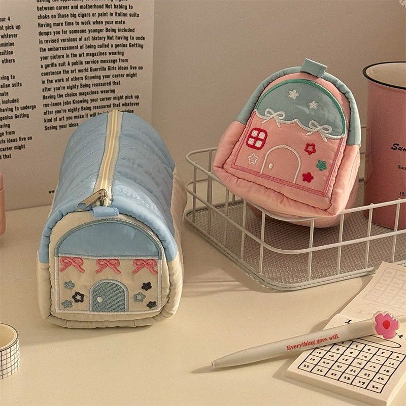 

Pinkbubbly.READY Tempat Pensil Bentuk Rumah Aesthetic / Kotak Pensil Korean StyleKotak pensil lucu