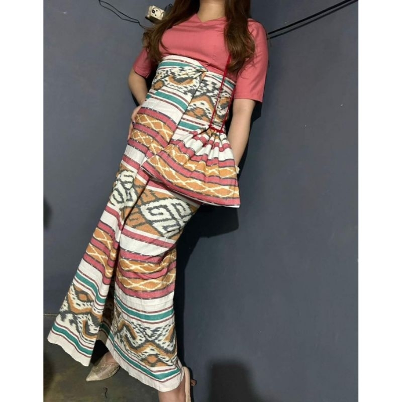BAJU + SARUNG TENUN BLANGKET + TASS ADAT TORAJA - TENUN ASLI JEPARA