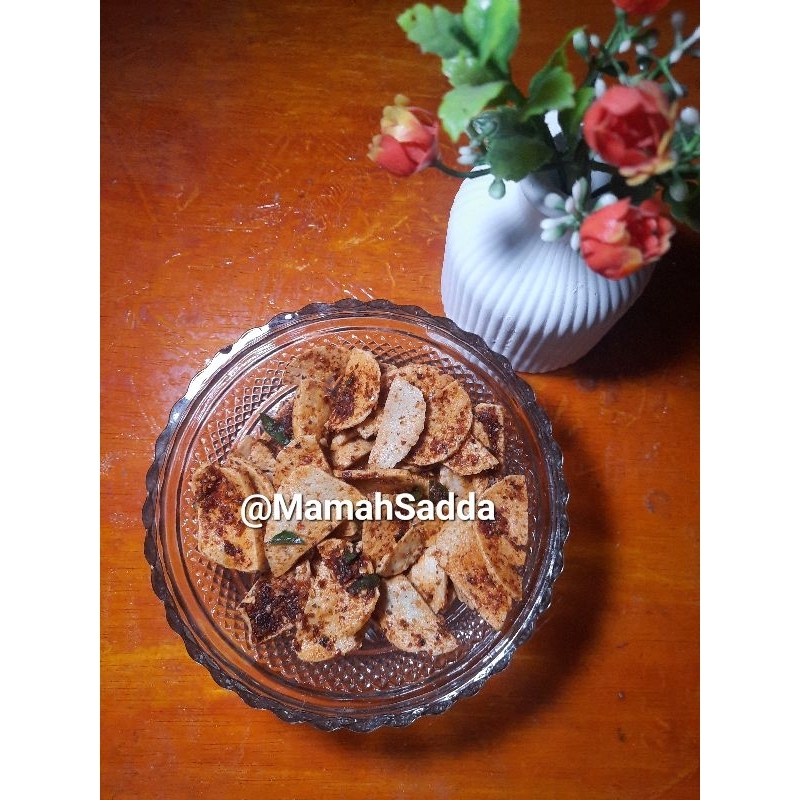 

Basreng Pedas Daun Jeruk/Basreng Gurih Renyah Enak/Basreng Balado/Basreng Ukuran 100 Gram