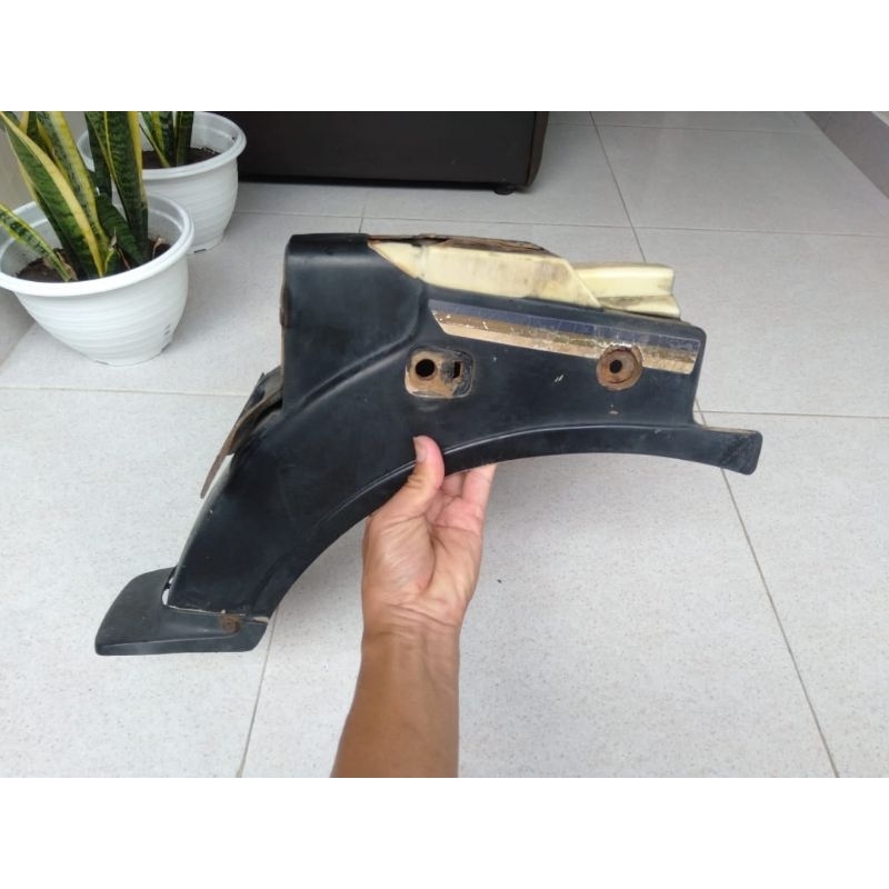 Spakbor Belakang Honda C700 C800 Supercup Original