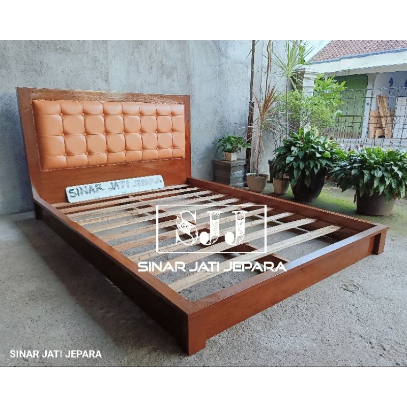 Tempat Tidur Jati Dipan Minimalis Jok Busa 01