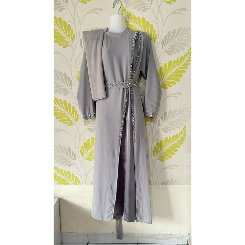 Preloved Dress pesta free hijab