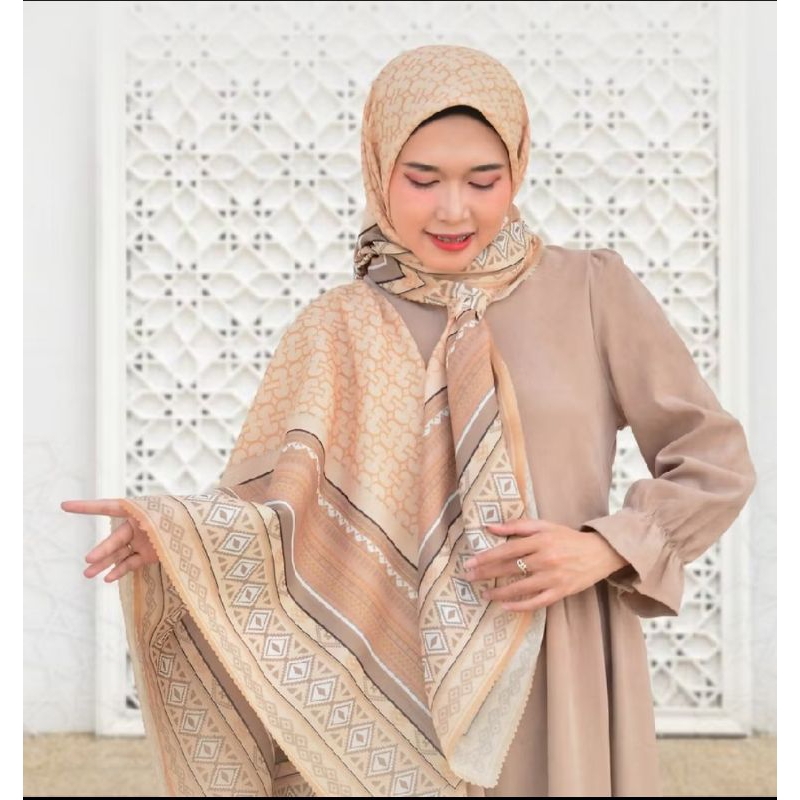 Hijab/Kerudung/Jilbab Jumbo 140x140 Syar'i Voal Motif Rashiqa Series